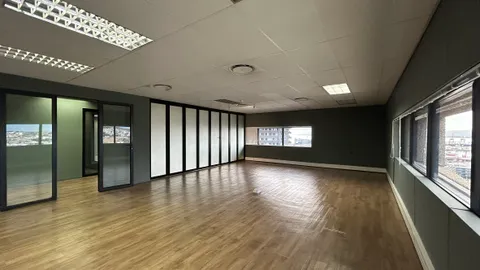 The box, 26th floor (9).